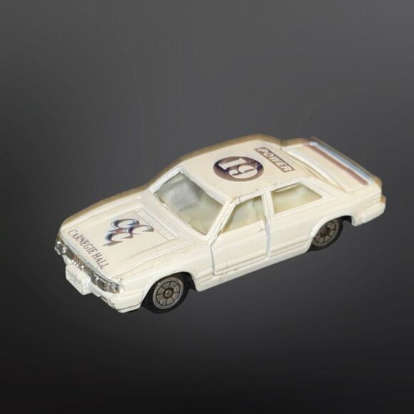 Unbranded Diecast Tomica Audi 5000T White Carnegie Hall1/64 Scale - Picture 7 of 9